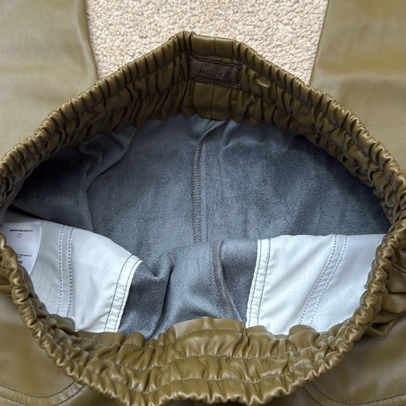 MOTHER The Rambler Lounger Ankle Faux Leather Lined Fig Green Pants Size Medium - Picture 7 of 14